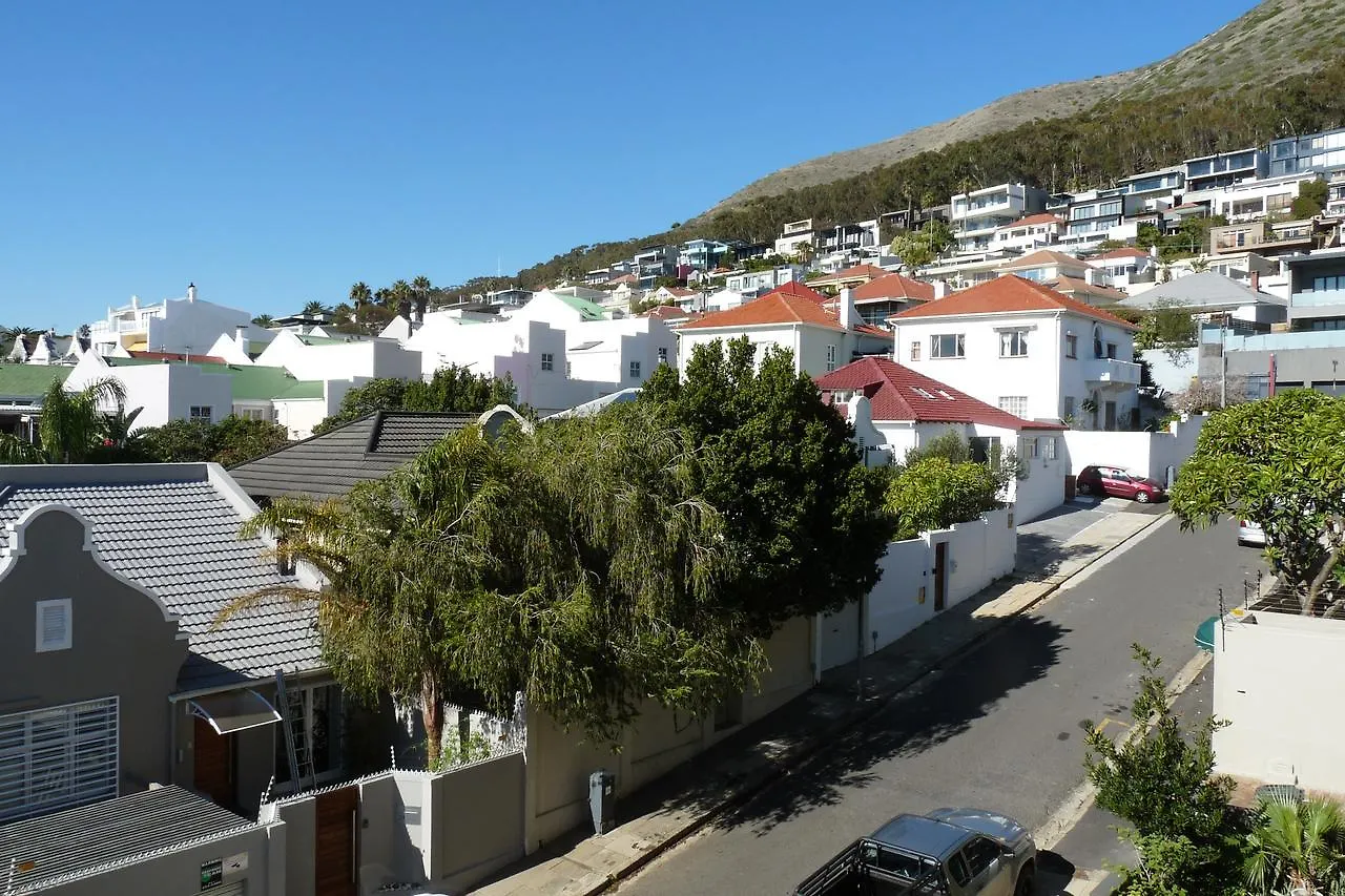 Bramber Court Art-Deco Self-Catering Apartments Le Cap